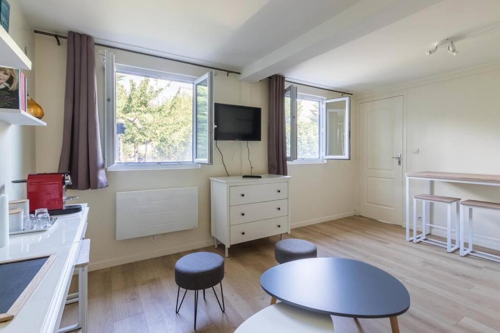 Maisonnette Dans Jardin Partage Bois-Colombes Kültér fotó